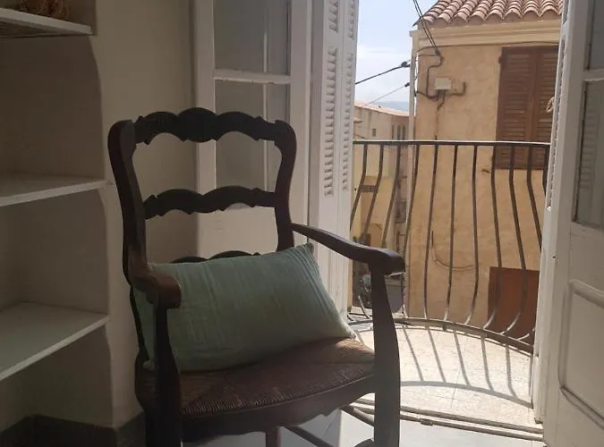 2 Pieces En Plein Coeur Du Village Apartmán Cargèse